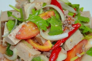 ยำหมูยอ