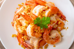 ข้าวกุ้งกระเทียม