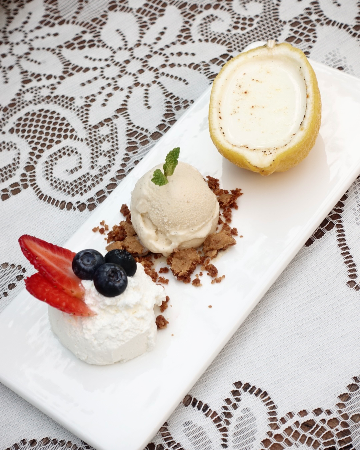 Panna cotta lemon with Vanilla gelato