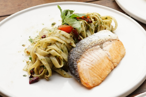 สปาเกตตี้เพรสโต้แซลม่อน