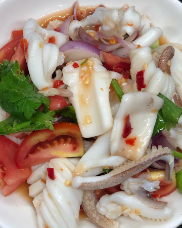 ยำปลาหมึก