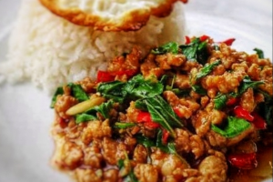 ข้าวกะเพราหมูสับ