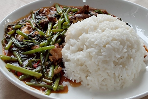 ผัดผักบุ้ง(ราดข้าว)