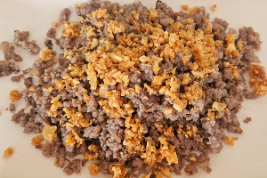 หมูสับผัดหนำเลี๊ยบ(กับข้าว)