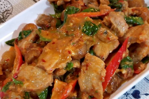 ผัดเผ็ด(กับข้าว)