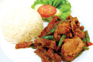 ผัดพริกแกงราดข้าว (Khao Rad Pad Prik Gaeng) (Very Spicy)