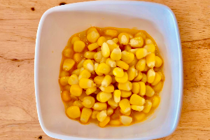 ข้าวโพดคลุกเนย / Buttered Corn 