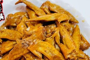 ปลายปีกไก่พะโล้  卤鸡翅尖   Stewed Chicken Wing