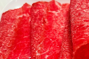 เนื้อสไลด์ (ญ) 牛肉大份  Sliced Beef Shank (L)