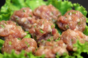 หมูบะช่อ 香菜丸子 Pork Meatballs