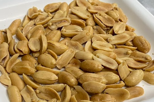ถั่วอบเกลือ 花生米 Fried Peanuts