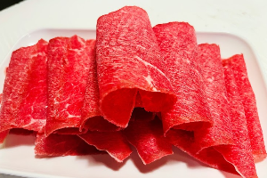 เนื้อสไลด์ (ญ) 牛肉大份  Sliced Beef Shank (L)