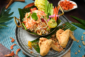 Som Tum Thai Gai tod