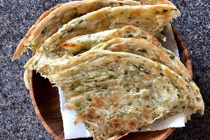 Garlic Paratha
