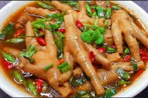 ต้มซุปเปอร์ตีนไก่	ស៊ុបហឹរជើងមាន់	Hot and Sour Soup with Chicken Feet