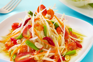 ส้มตำไทย	បុកល្ហុងថៃ	Somtum Thai