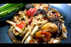 ส้มตำปูปลาร้า	បុកល្ហុងក្តាមប្រៃទឹកប្រហុក	Somtum Salted Crab Fermented Fish