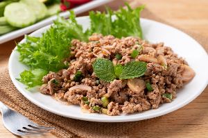 ลาบหมู	ឡាបសាច់ជ្រូក	Larb Pork