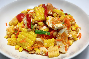 ส้มตำข้าวโพด ไข่เค็ม 	បុកពោតពងទាប្រៃ	Somtum Corn Salted Egg