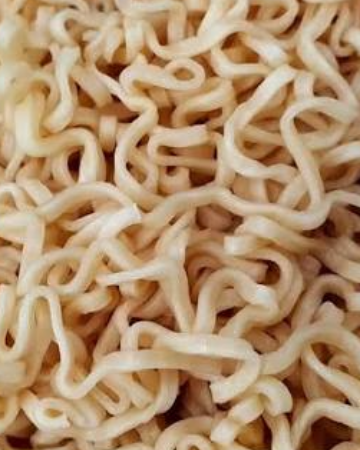 เส้นมาม่าลวก