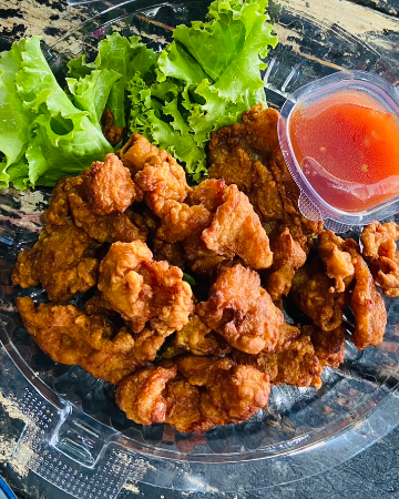 หมูทอดน้ำปลา (กับข้าว)