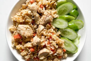 ข้าวผัดไก่